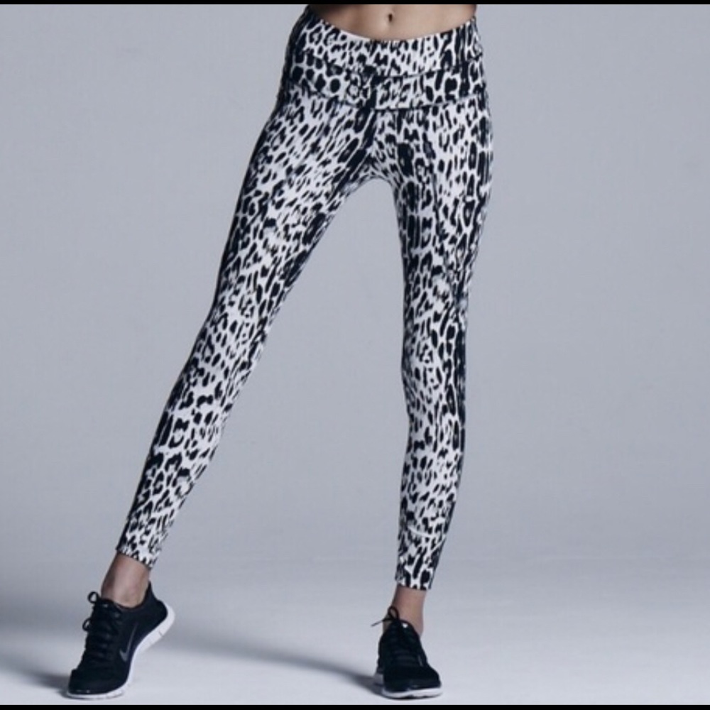 Varley Leopard Leggings